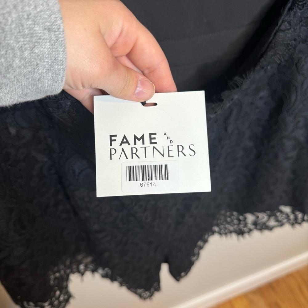 Fame And Partners The Tawny Romper Black Lace - Picture 12 of 16